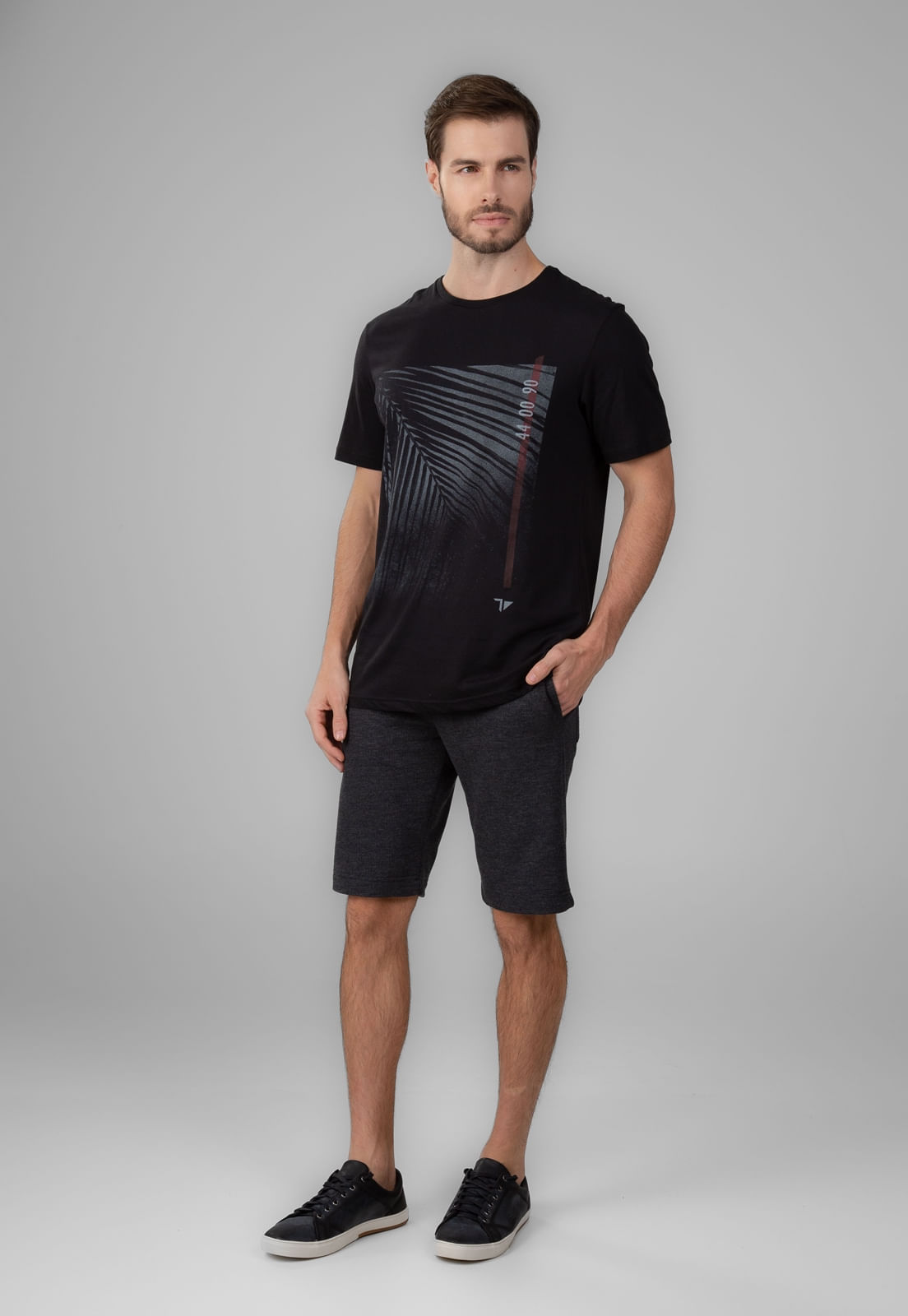 CAMISETA TRAYMON SLIM COM ESTAMPA