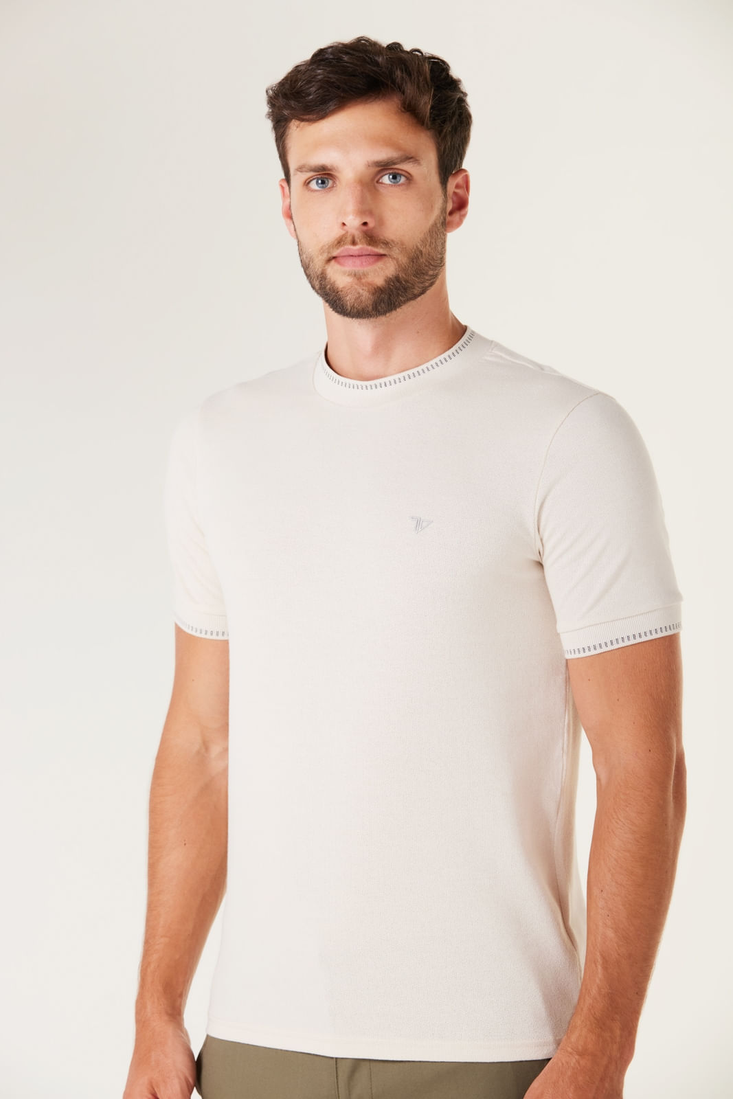 CAMISETA TRICOT TRAYMON SLIM MANGA CURTA