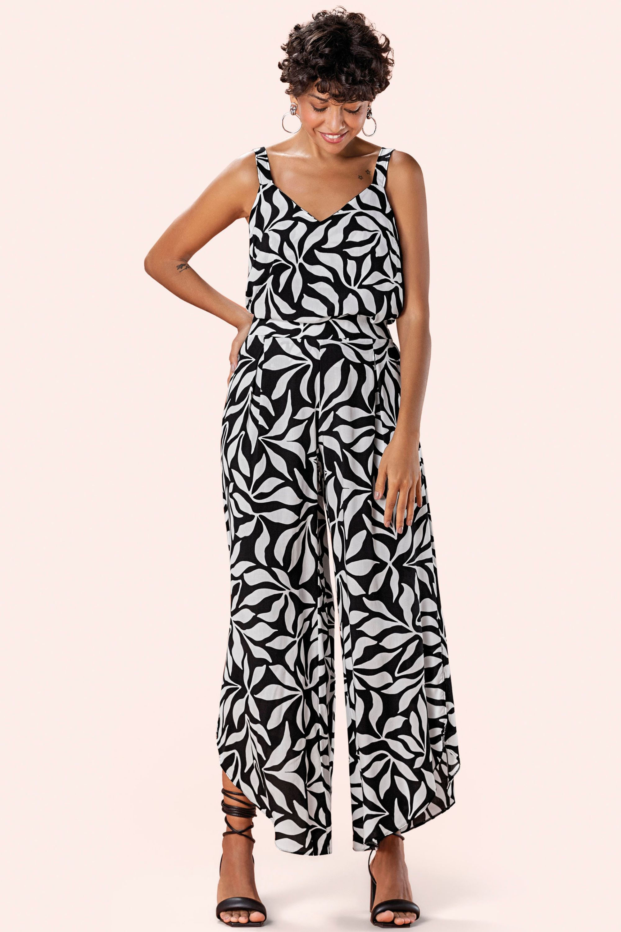 Calça Feminina Pantalona com Abertura Lateral Marialícia Preto
