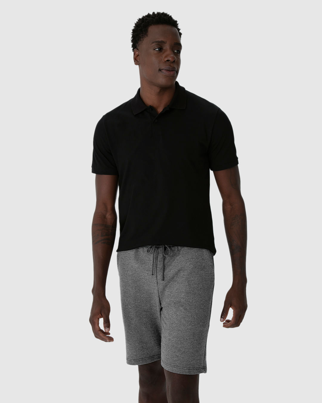 Bermuda Básica Masculina Cintura Média Em Moletom Sem Flanela