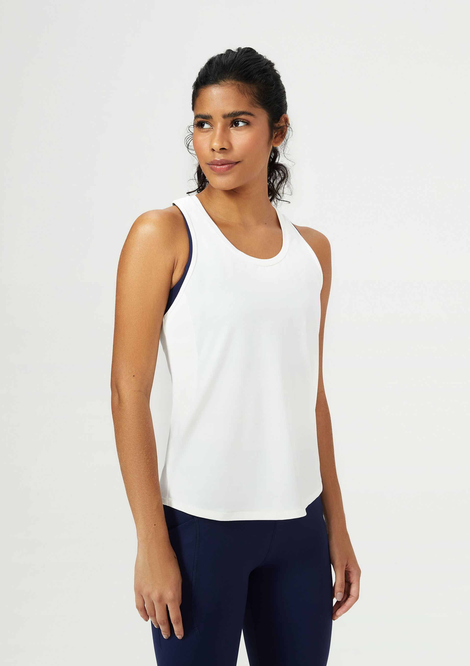 Regata Esportiva Feminina Sustentável
