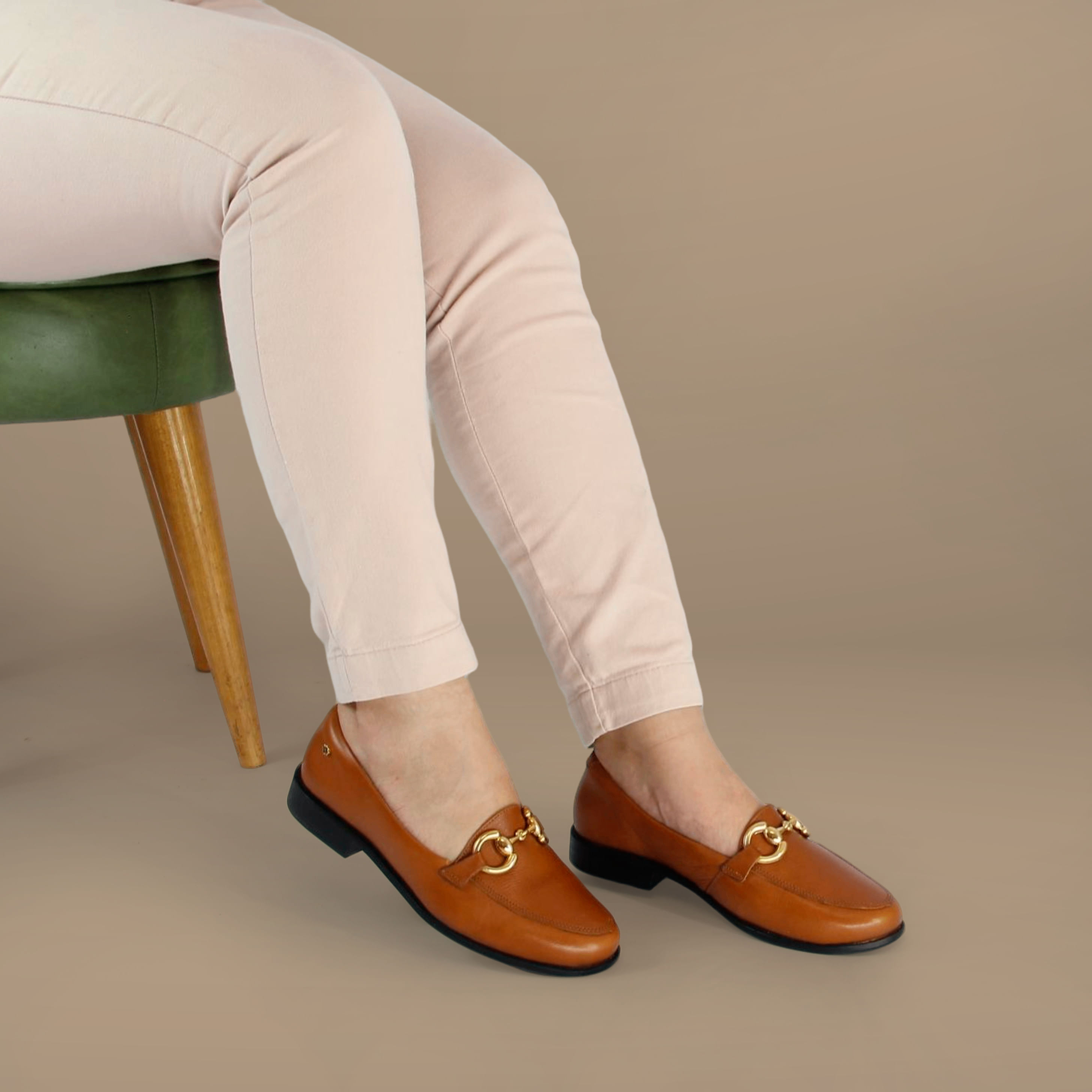 Mocassim Luna Couro Tan Lustro - LUN1007