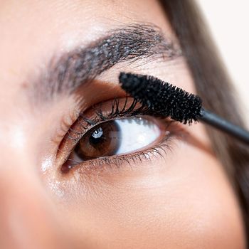 Kit Care Natural Beauty Máscara de Cílios Lápis para Olhos e Batom Poweful Red (3 produtos)