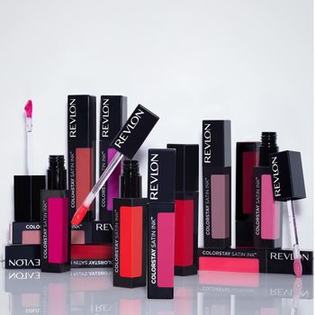 Revlon Colorstay Satin Ink Eyes On You - Batom Líquido 5ml