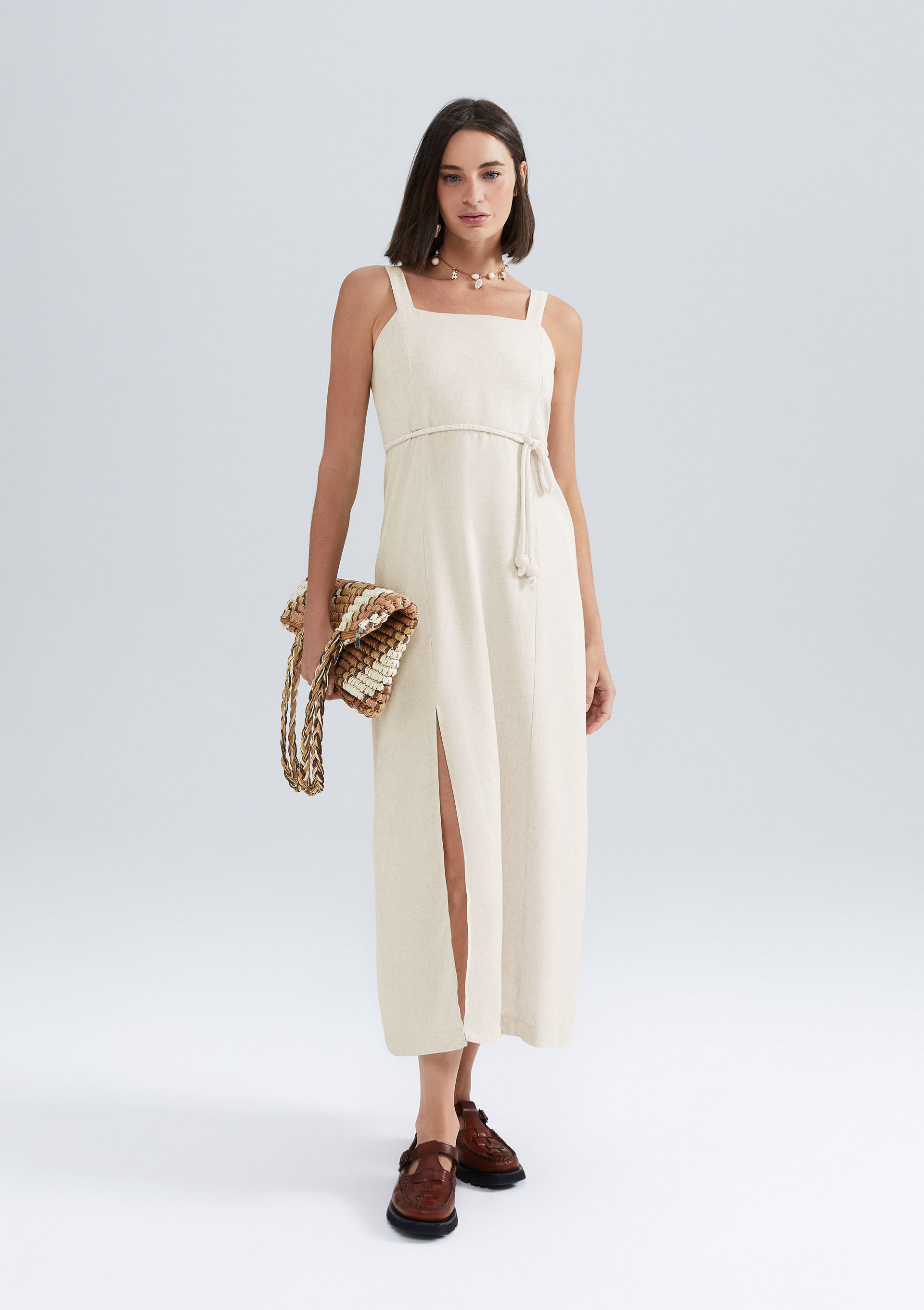 Vestido Midi Com Fenda Em Viscolinho
