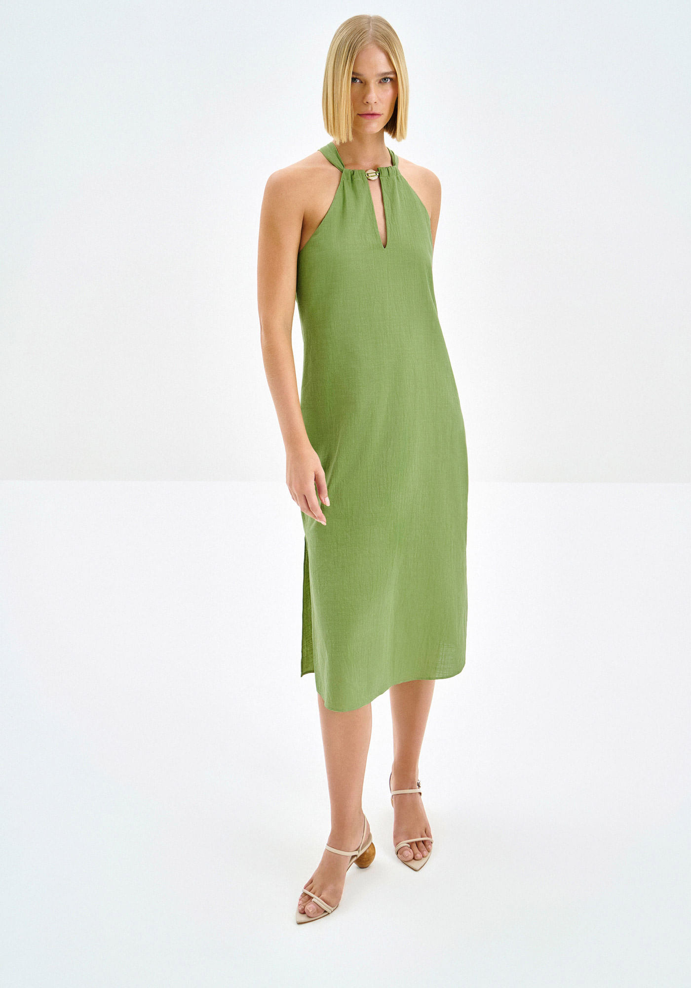 Vestido Midi Reto com Abertura Decote
