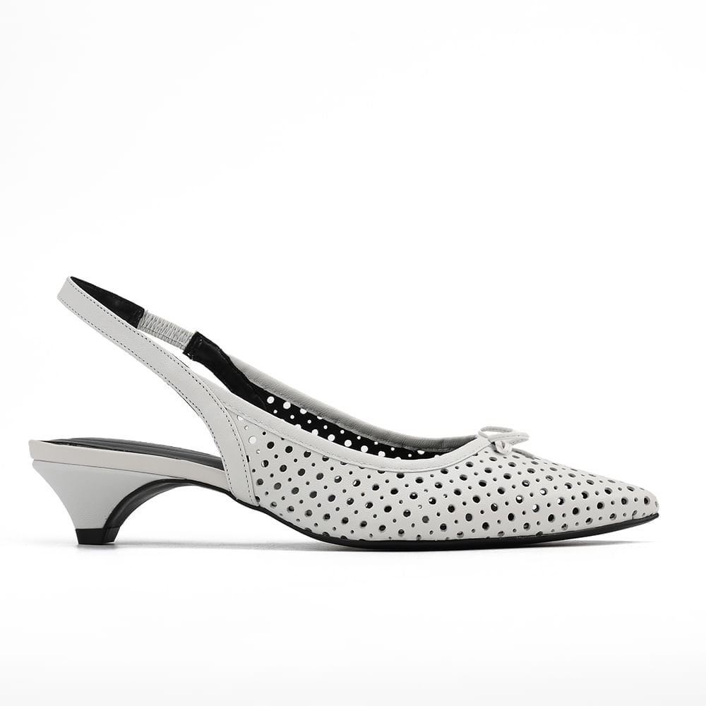 Slingback Branco Perfuros Salto Baixo Couro