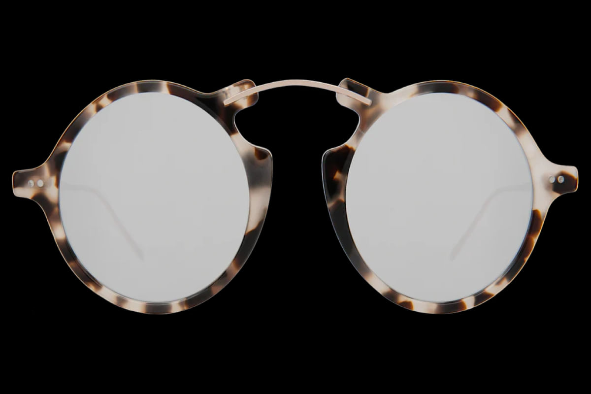 Illesteva Roma II White Tortoise w/ Silver Flat Mirror