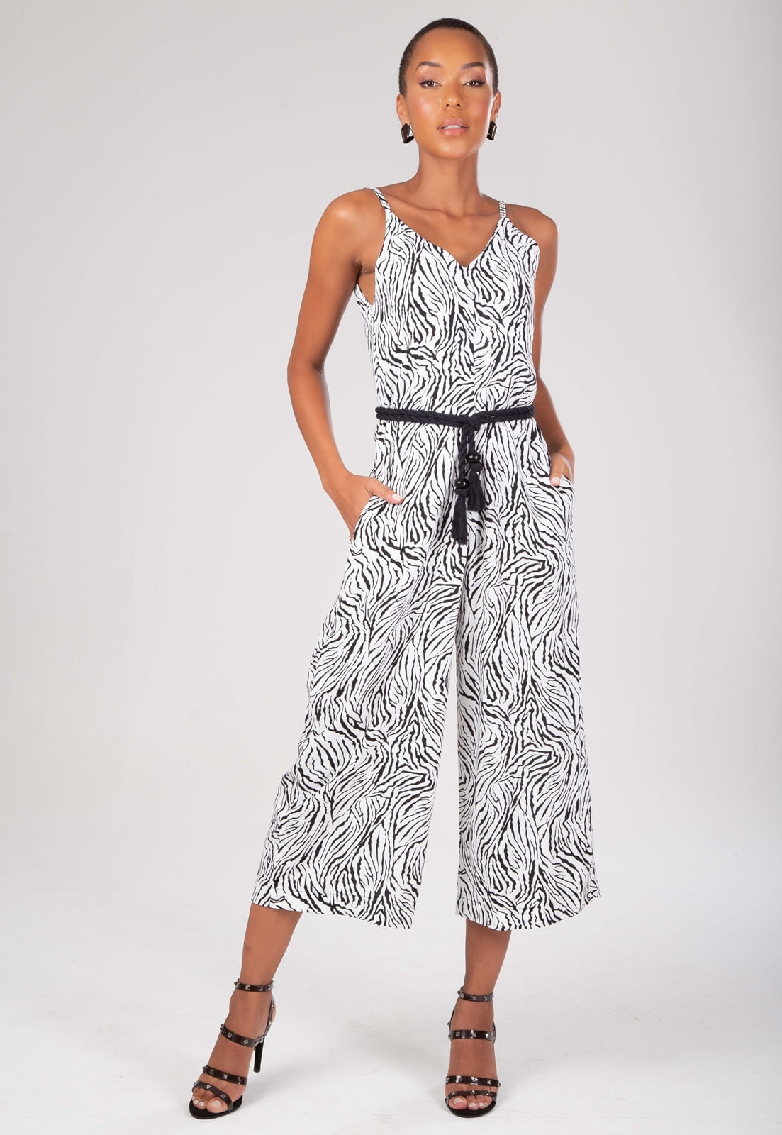 MACACÃO TRAYMON VISCOSE ESTAMPADA