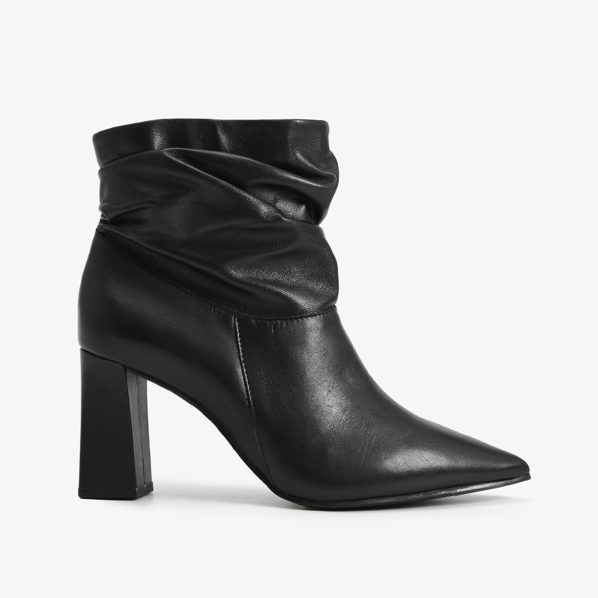 Bota Preta Cano Curto Couro