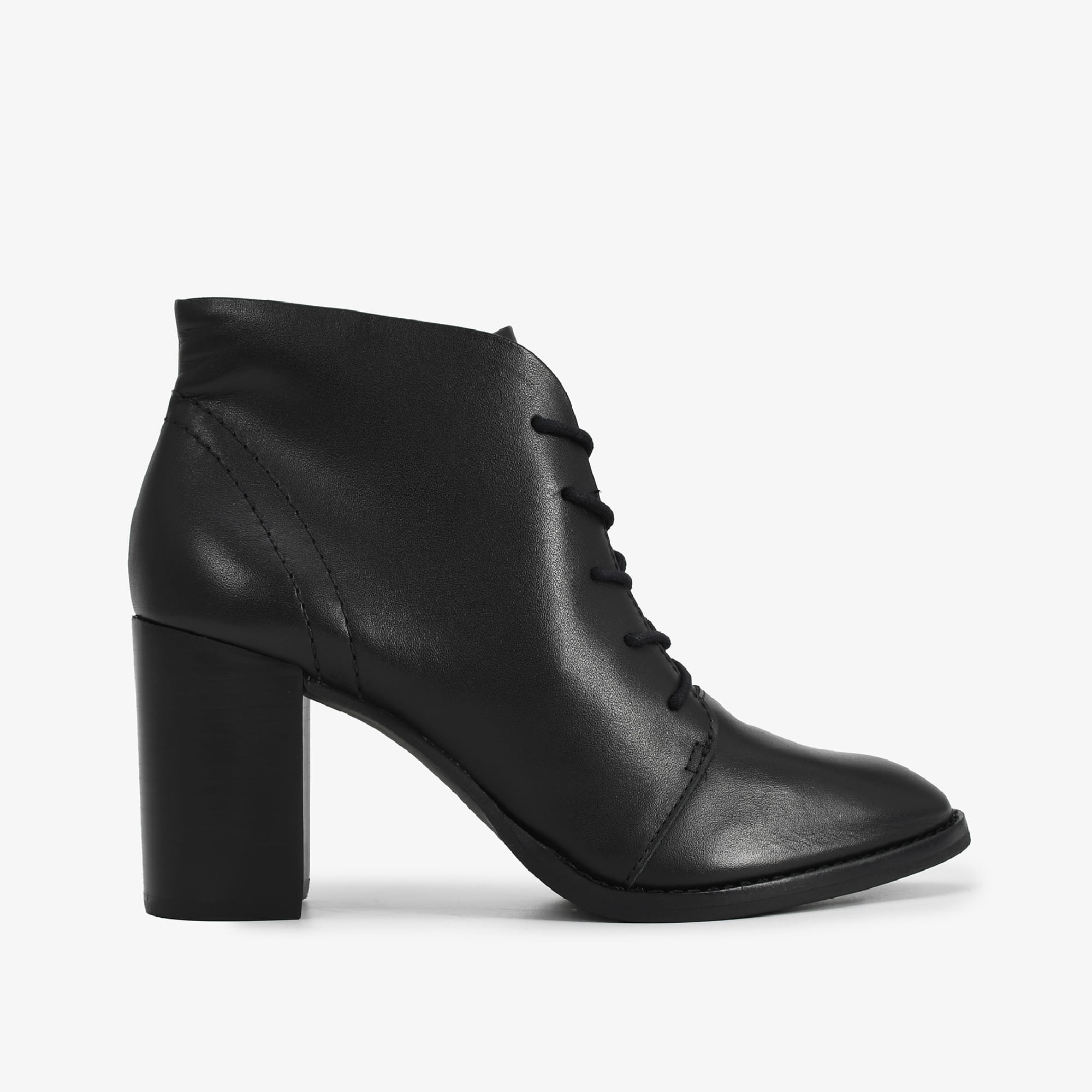 Bota Preto Cano Curto Couro