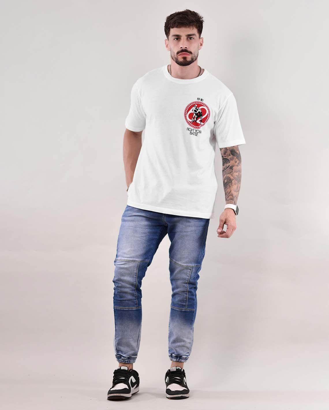 CALÇA JEANS JOGGING MASCULINA DETALHE COM CORDÃO