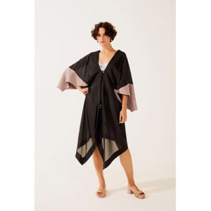 Kimono Assimétrico com Patch Cattleya