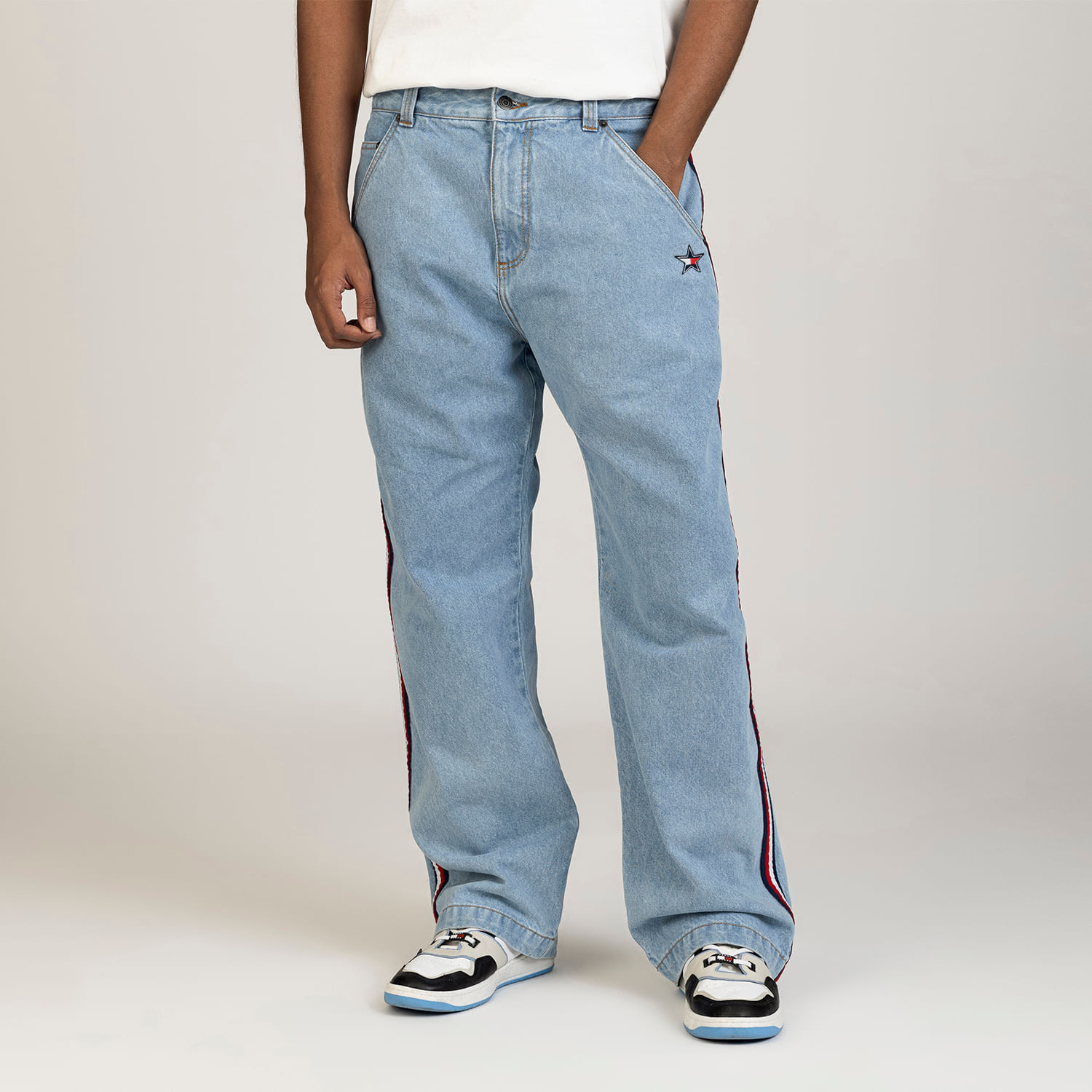 Calça Denim Oversized Tommy Jeans X High