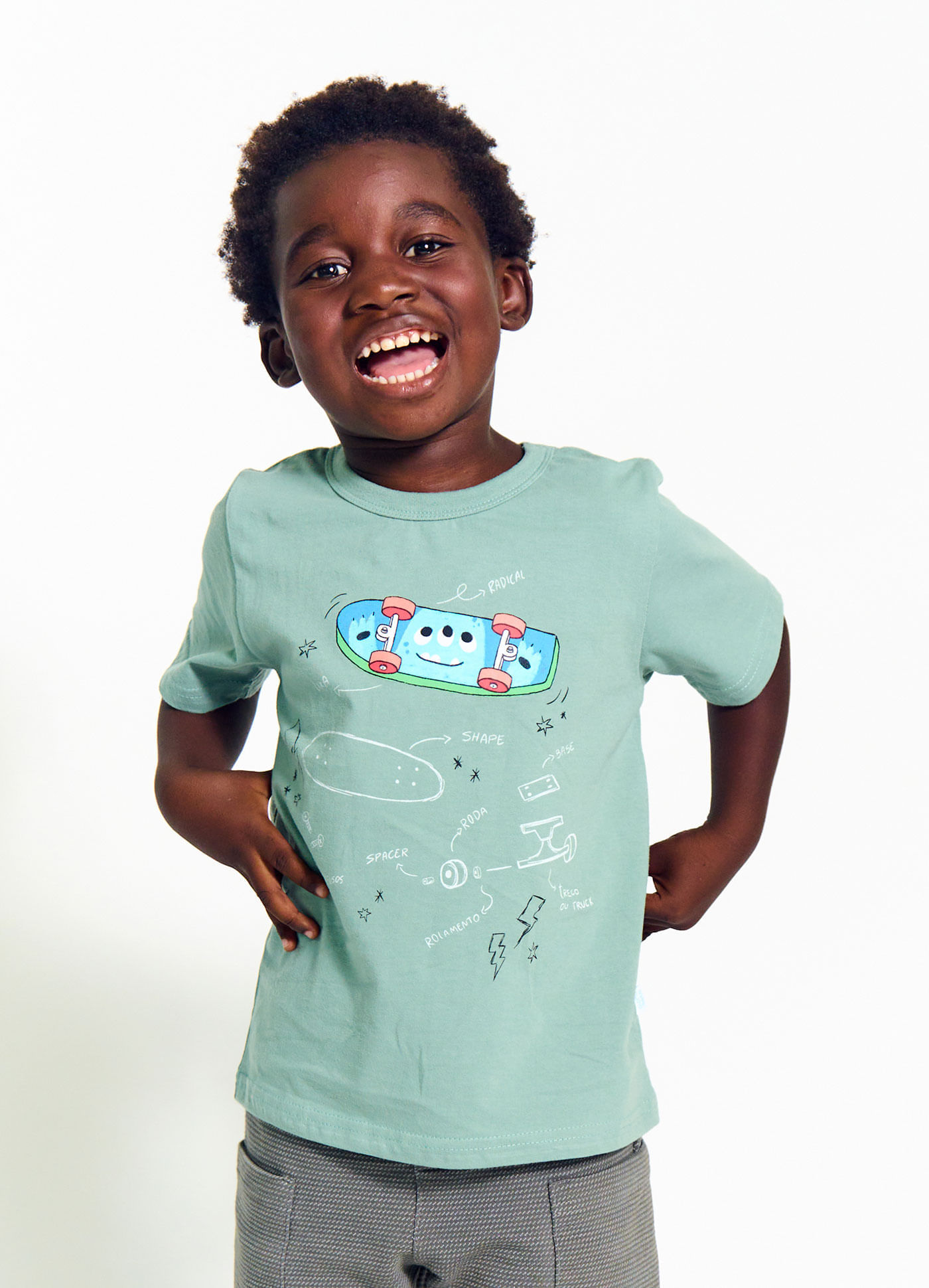 Camiseta Infantil Menino Estampa Monstrinhos – Tam. 2 a 12 anos – Goiaba e Serrado