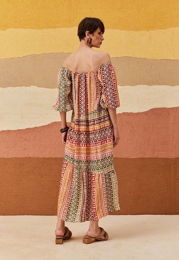 Vestido Midi Decote Elástico Estampado Huaso M / BEGE