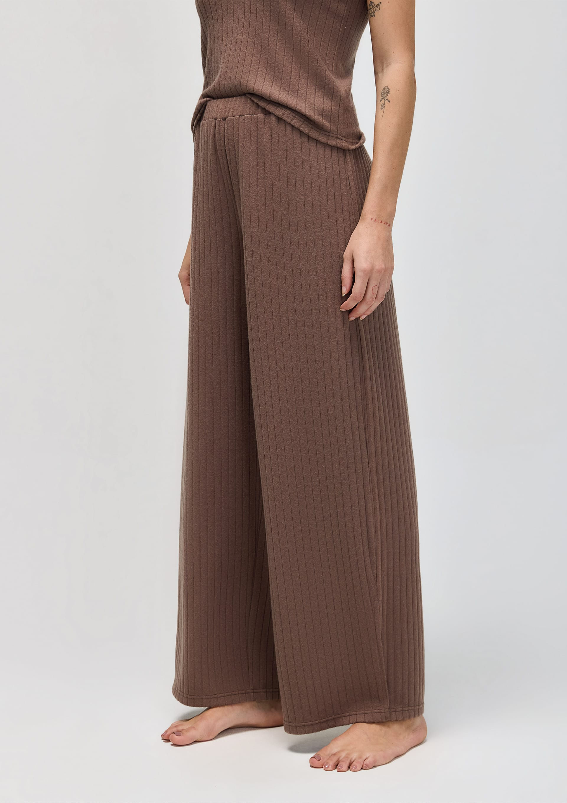 Calça Feminina Reta Em Tricô