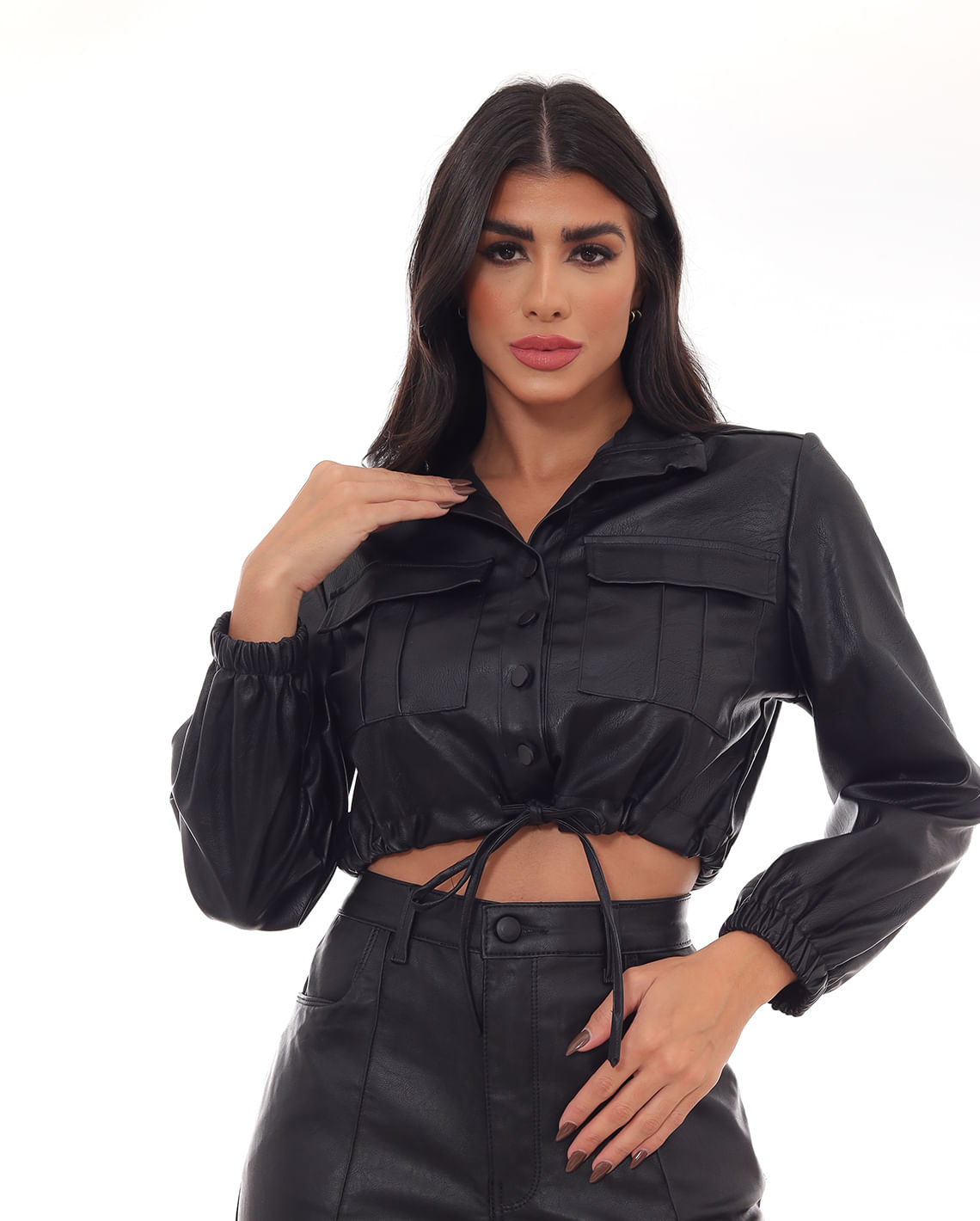 JAQUETA MATERIAL SINTÉTICO CROPPED  FEMININA 90472