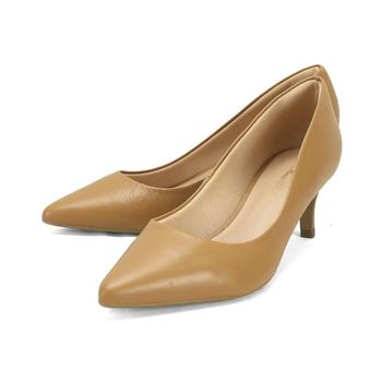 Scarpin em couro blush salto baixo 35