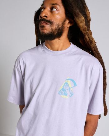 Camiseta Volcom Comfort Reaps Roxa M