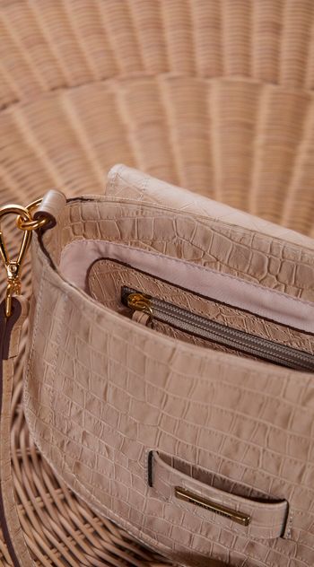 Bolsa Maria.Valentina Crossbody Com Metal Maria Valentina Cru P / Cru