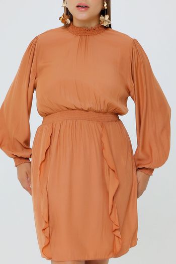 VESTIDO SOLTO BABADO MAIS GATA G