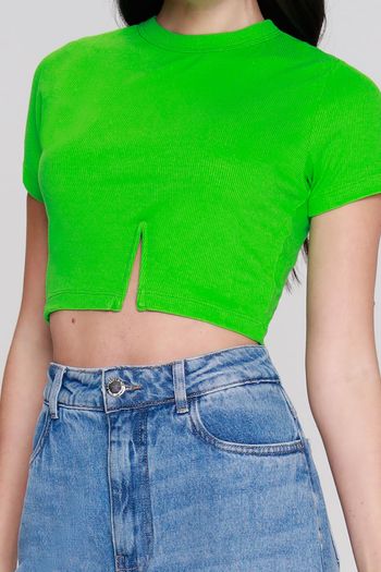 CROPPED V RIBANA G