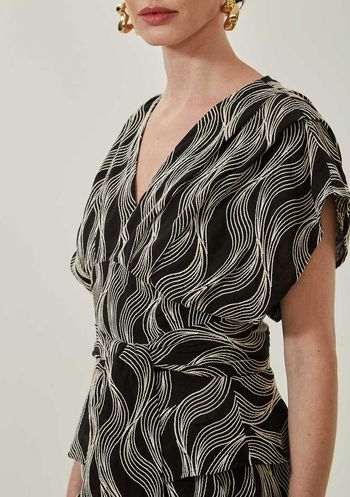 Blusa Maria.Valentina Ajustada Decote V Manga Curta Padrão Preto PP / Preto