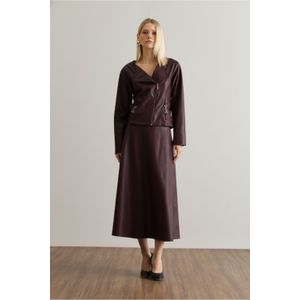 Saia Midi Com Bolso Reta Lisa Preta