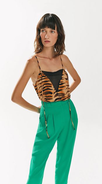 Regata Iódice Decote Reto Detalhe Tule Marrom PP / marrom