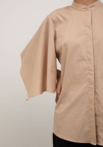 Camisa Iódice Solta Decote Careca Manga Curta Alongada Bege PP / bege